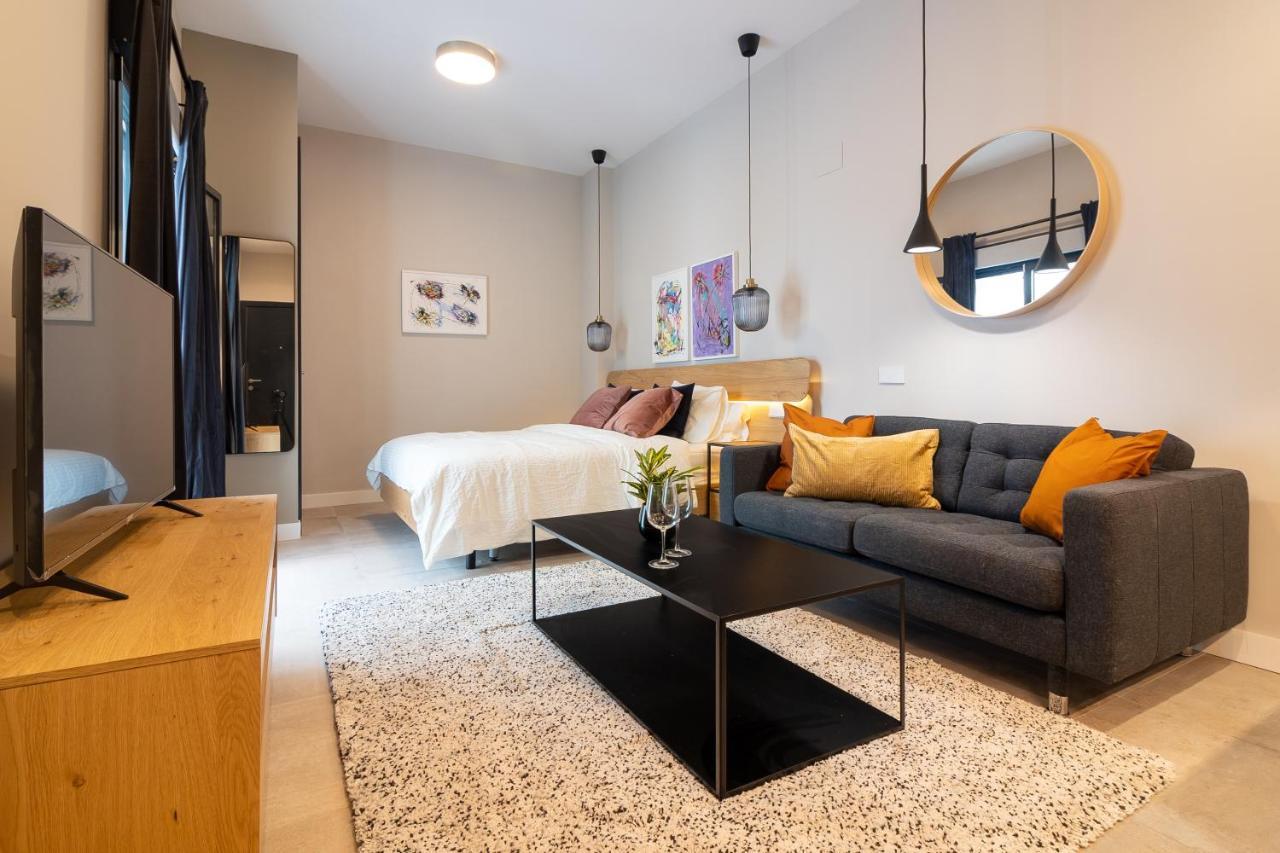 Grund Suites Gallery By Freshapartments Málaga Exteriör bild